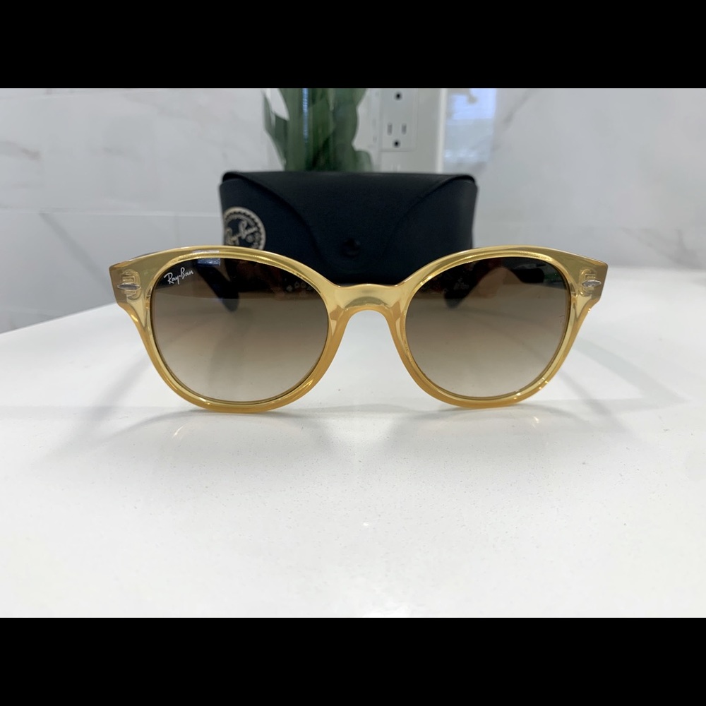 Ray-Ban Sunglasses RB4141